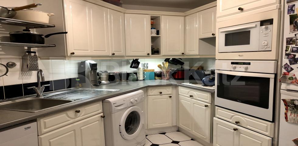 			NEW INSTRUCTION, 2 Bedroom, 1 bath, 1 reception Flat			 MacMillan Way, Tooting